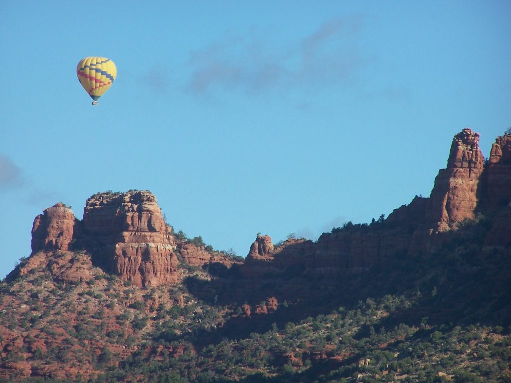 hot air balloon ride for elopement in sedona 