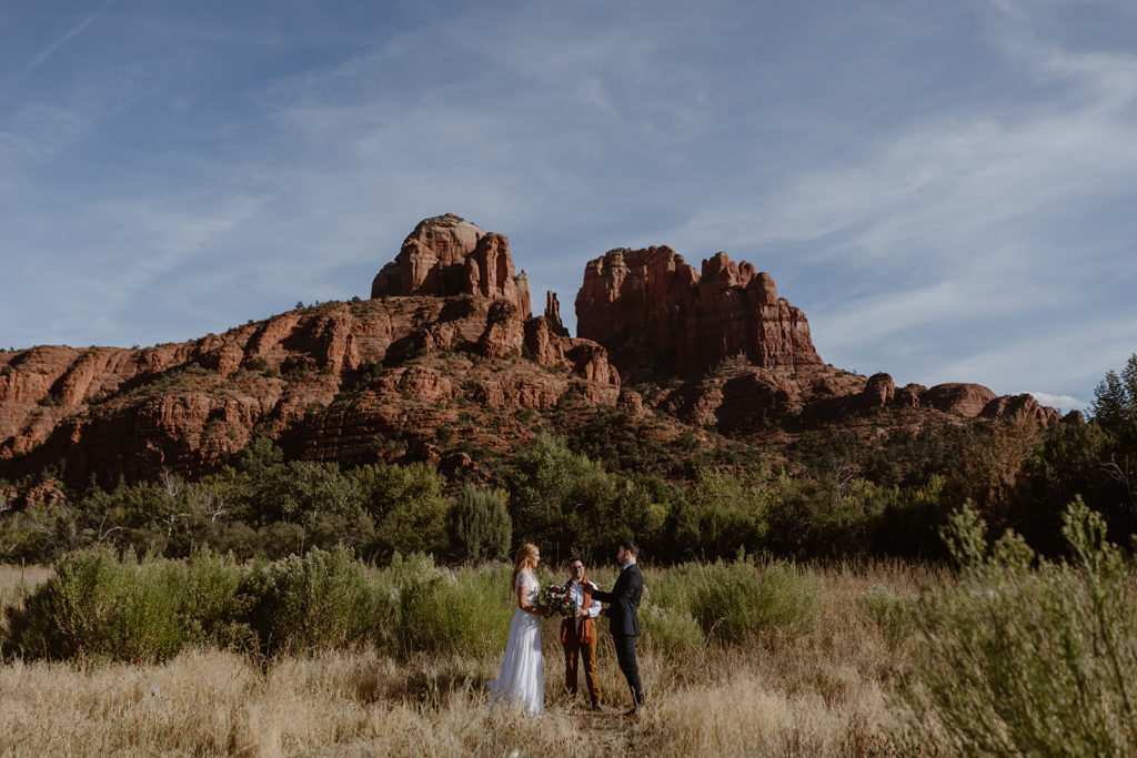 elopement ceremony at crescent moon ranch red rock crossing in sedona arizona