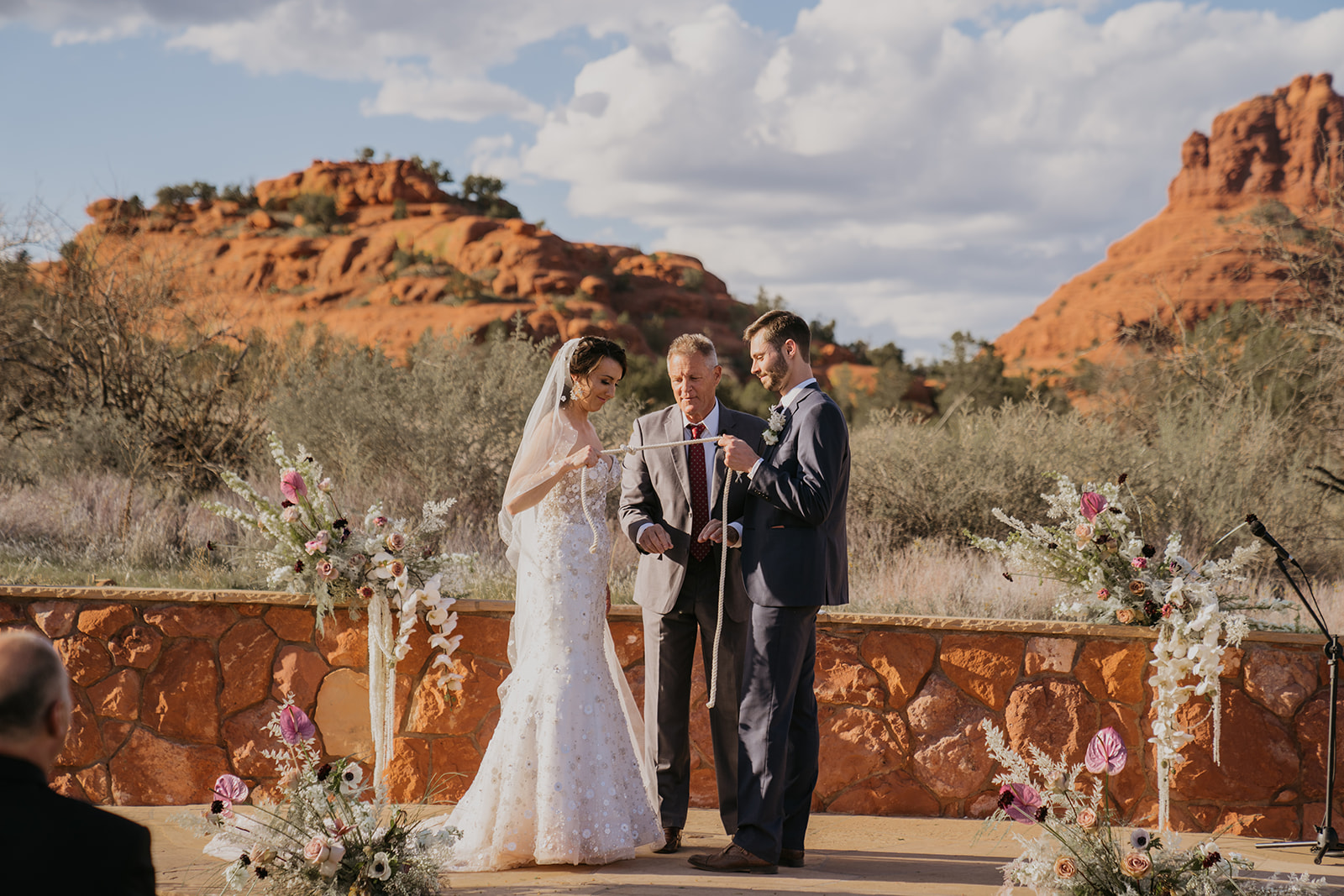 Best Wedding Venues in Sedona, Arizona | Outdoor, Costs, Tips & Tricks