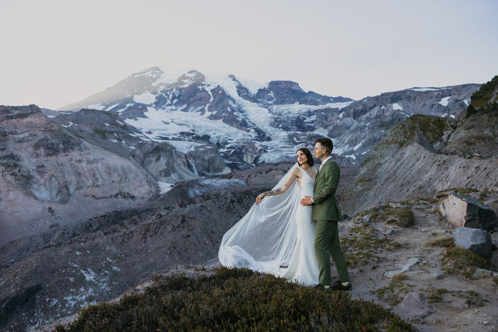 wedding couple at mount rainier national park